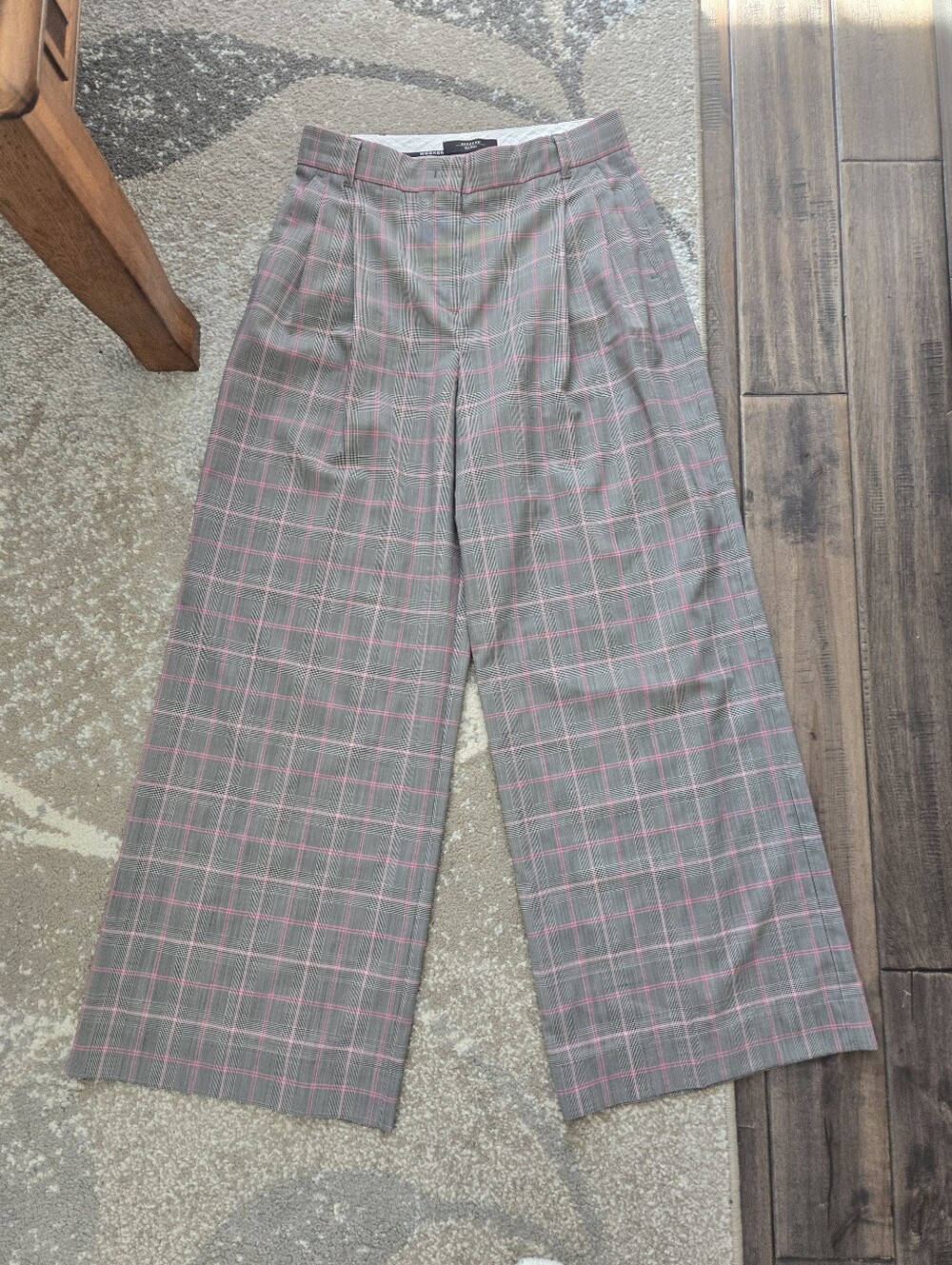 SOLD ๐ - Picture 2 of 16